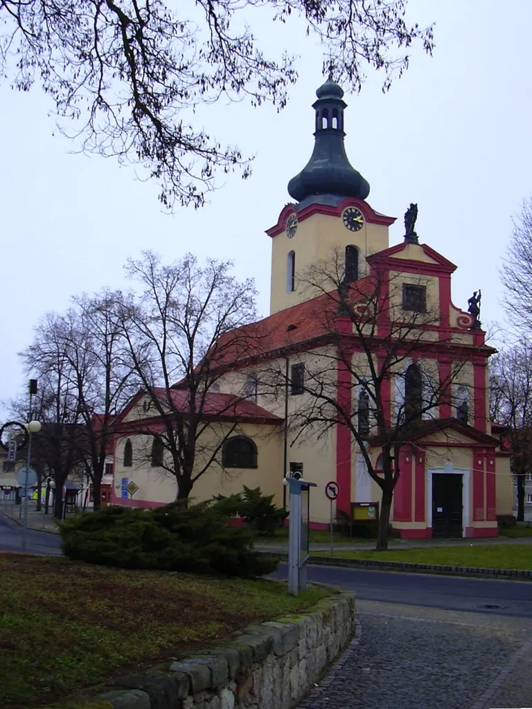 Church of St Wenceslas in Budyně nad Ohří. Photo by Miraceti, December 30, 2006.