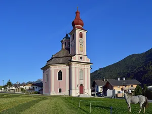 Filialkirche zur Hl. Dreifaltigkeit, Strassen