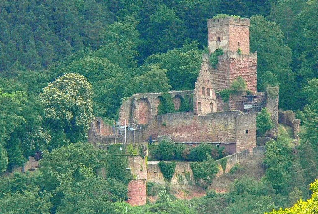 Feudenburg über Freudenberg am Main