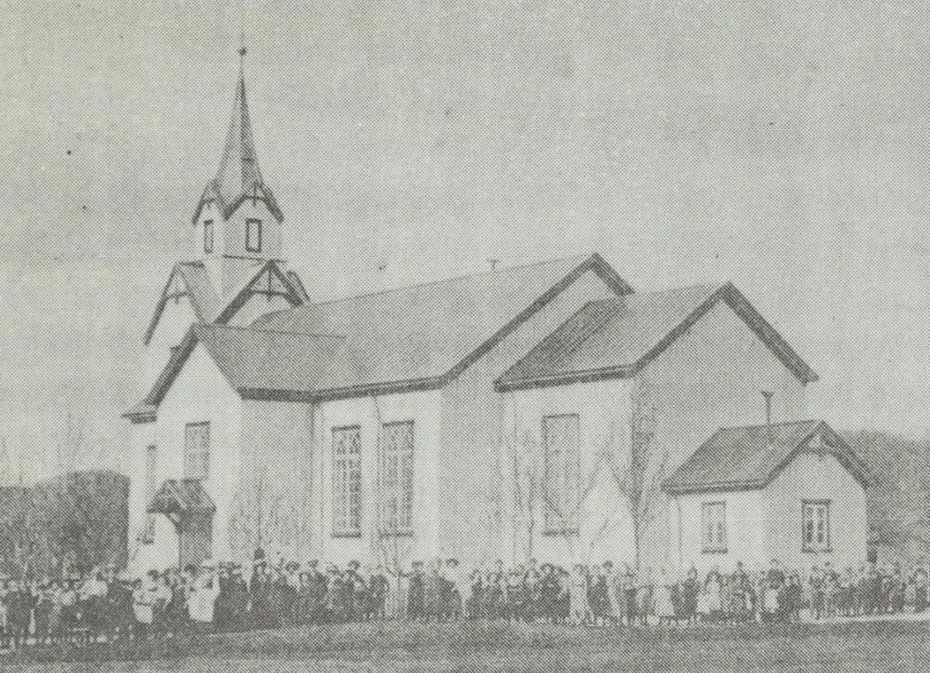 Sømna kirke ca. 1900, fra «Sømna kirke 100 år 1876–1976», s. 23.