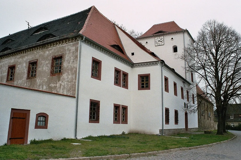 Altranstädt (Markranstädt), the castle and the church