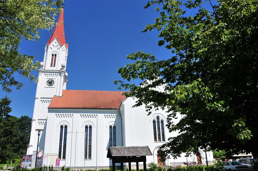 Evang. Pfarrkirche A.B., Dreieinigkeitskirche