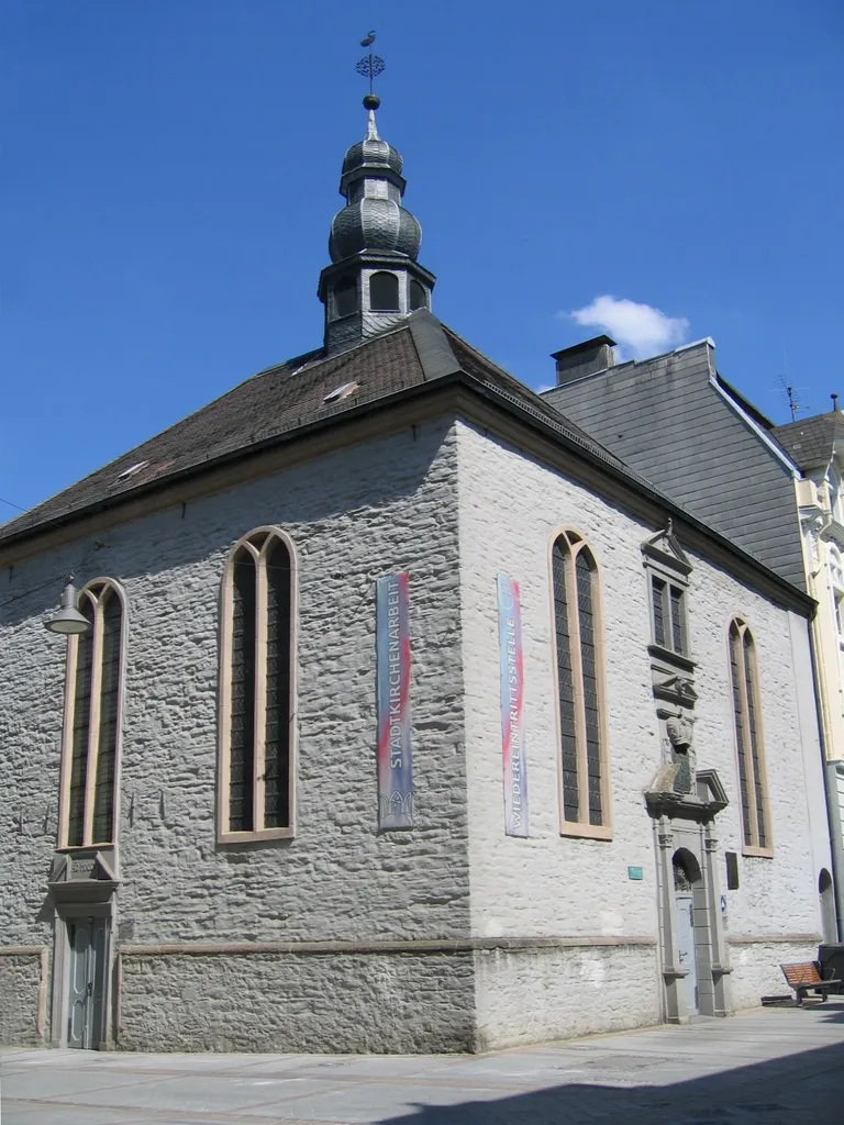 Reformierte Kirche in der Fußgängerzone (Wermingser Straße) in Iserlohn.
