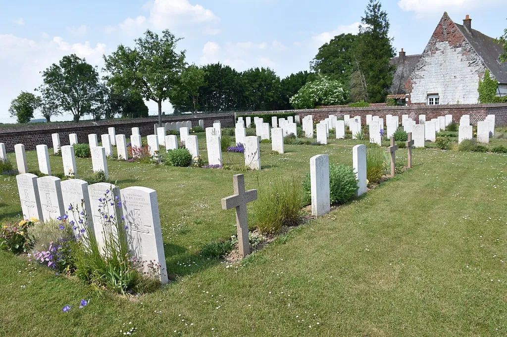 Berles-au-Bois Churchyard Extension