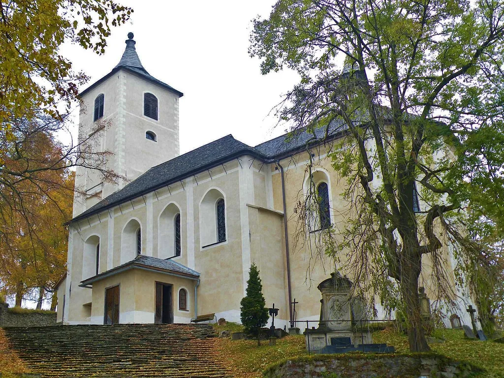 Horní Maršov hřitovní kostel Nanebevzetí Panny Marei