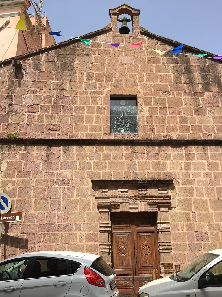 Facciata della chiesa.