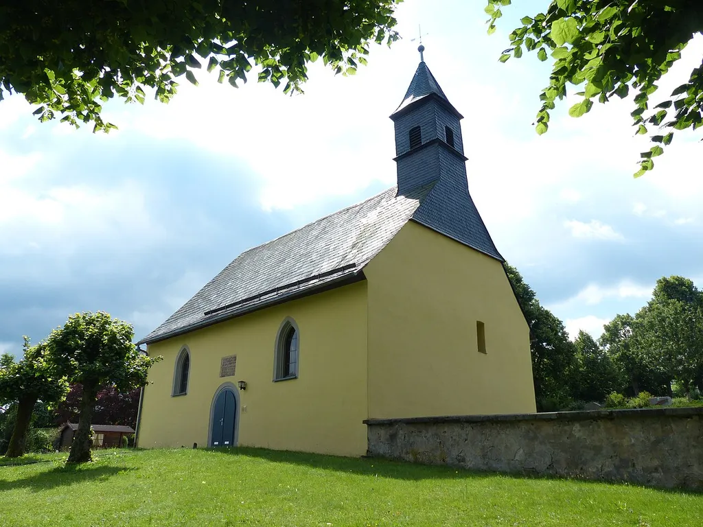 Friedhofskirche in Stammbach, Außenansichten