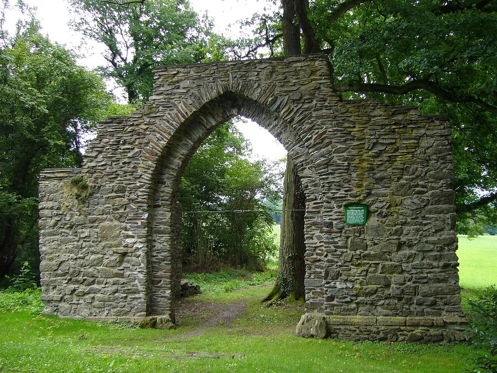 Ruine Hl.Kreuz Melsbach