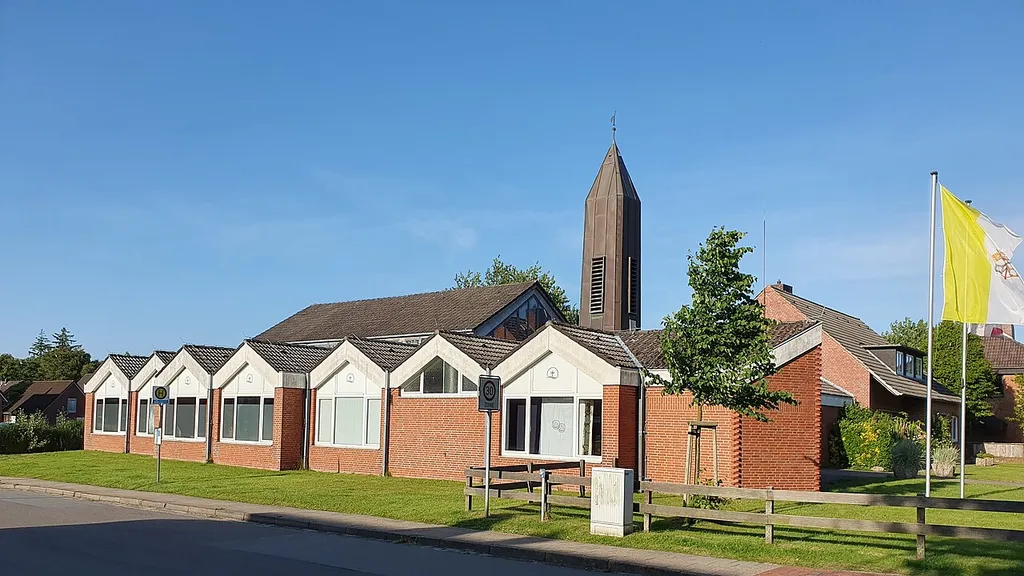 West-south-western view in 2025 of the church "St. Ulrich" in Sankt Peter-Dorf, Sankt Peter-Ording municipality, Nordfriesland district, Schleswig-Holstein state, Germany.