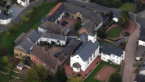 Burg Hausen