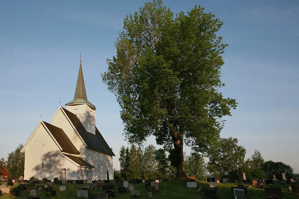 Picture of Sørum kirke (Akershus - Norway)