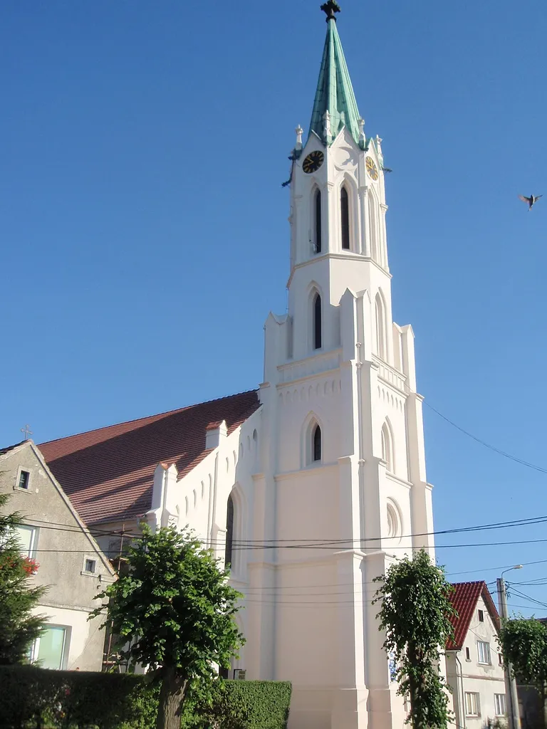 Gaworzyce (powiat polkowicki) - dawny kościół ewangelicki, obecnie rzymskokatolicki pw. Matki Boskiej Różańcowej (zabytek nr rejestr. A/1548/380)