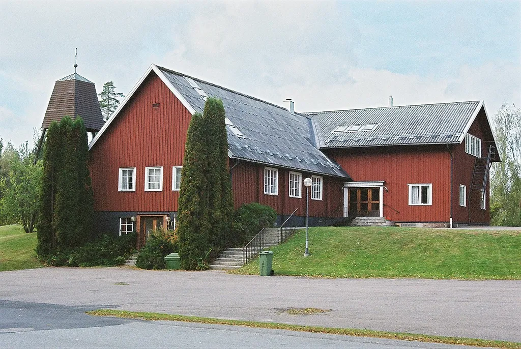 Kyrkobyggnaden...