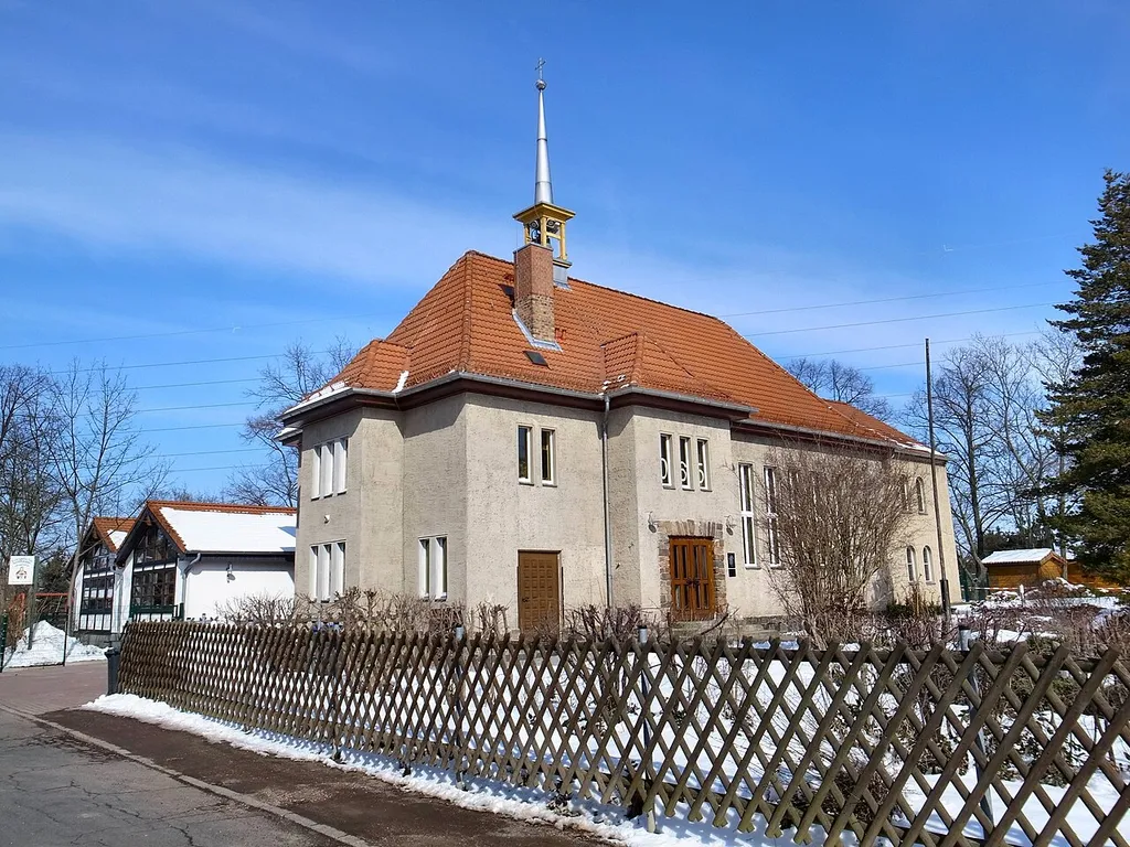 Kreuzkirche Dessau Süd, 65 Tage vor der 80 Jahr Feier (Einweihung 28.05.1933)