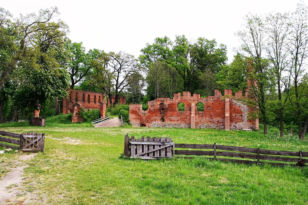 Das Zisterzienser Nonnenklosters Boitzenburg durch Choriner Bauleute errichtet 1289.