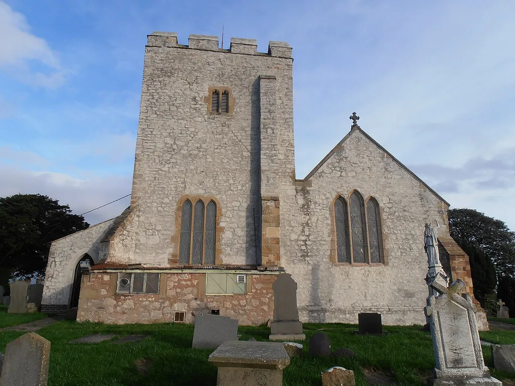 Eglwys y Santes Fair, Rhuddlan, Sir Ddinbych, Gogledd Cymru. St Mary's Church, Rhuddlan, Denbighshire, North Wales.