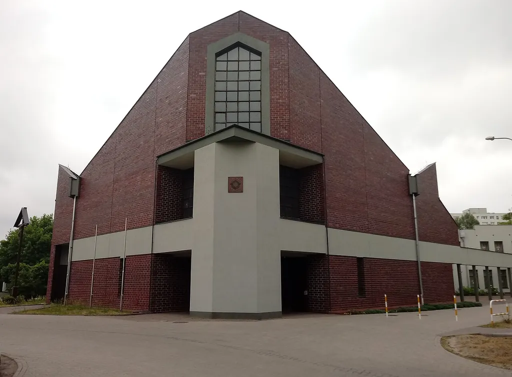 Kościół Chrystusa Najwyższego Kapłana w Poznaniu, os. Lecha