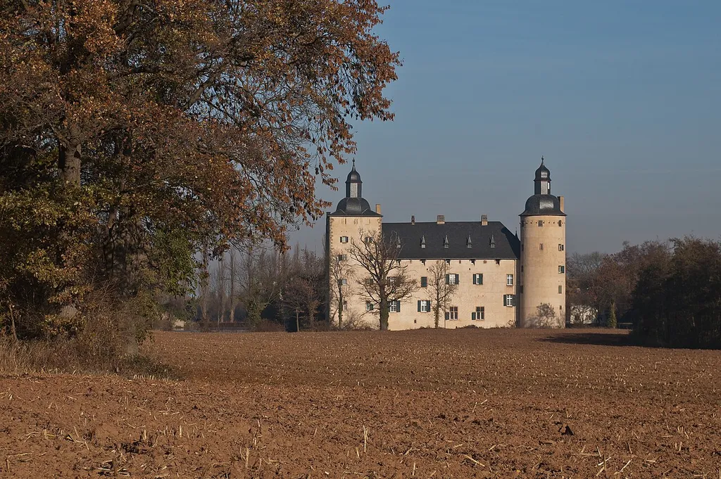 Burg Veynau zwischen Satzvey und Euskirchen-Wisskirchen