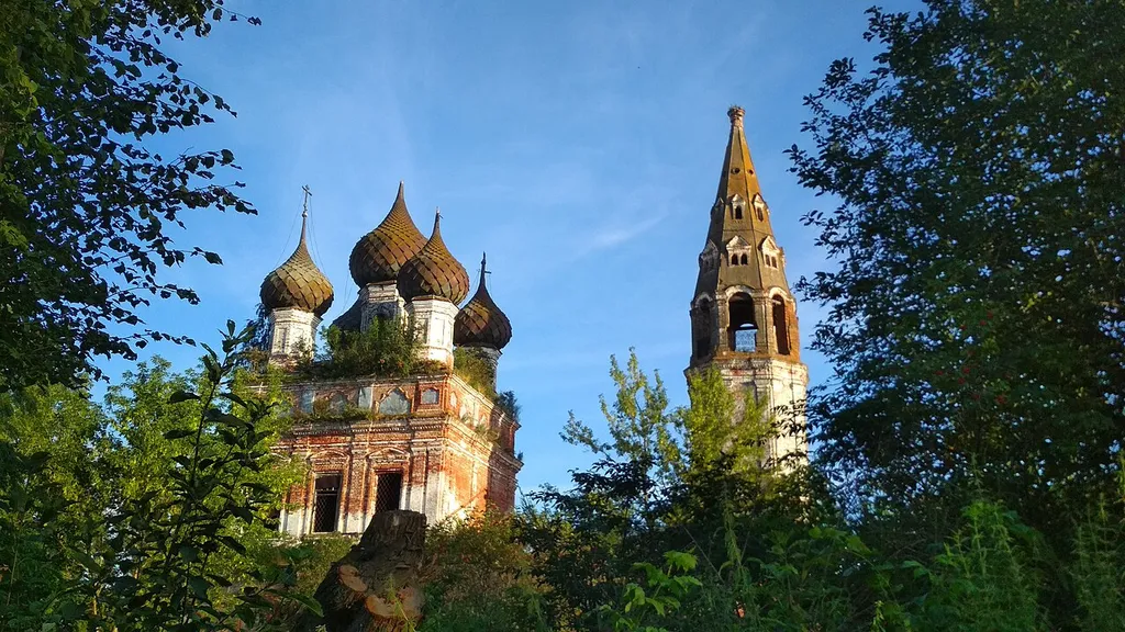 Ансамбль Троицкой церкви: Емсна, Нерехтский район, Костромская область