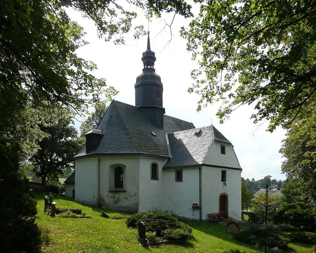 This image shows the evangelich church in Oelsen near Bad Gottleuba-Berggießhübel.