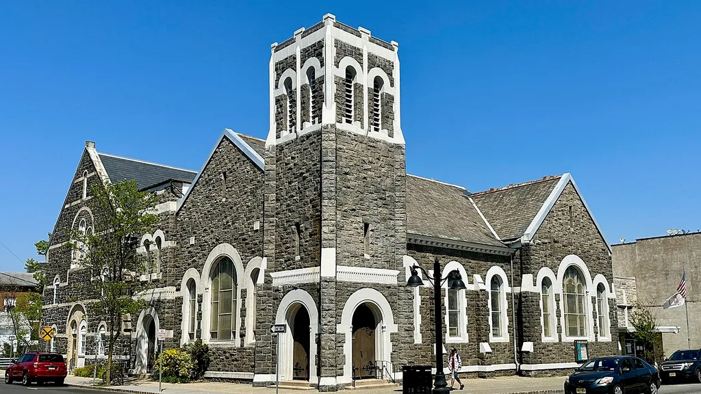 The First United Methodist Church in Dover, New Jersey. Key, contributing property #52 of the Blackwell Street Historic District. This is an image of a place or building that is listed on the National Register of Historic Places in the United States of America. Its reference number is 82003287 (Wikidata).