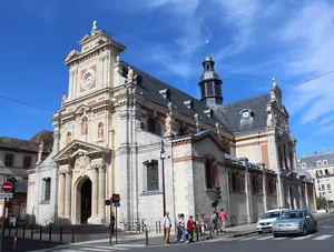 Saint-Louis Church in Fontainebleau