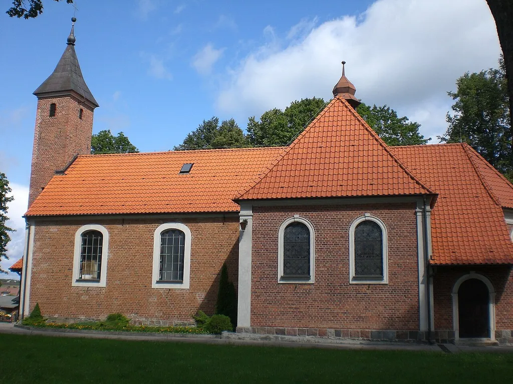Kiełpino (Pomeranian Voivodeship) - church from 1647 (rebuilt in 1929)