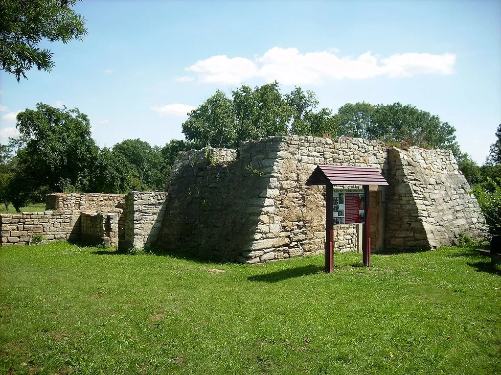 Ruins of Schkortleben church (Weissenfels, district of Burgenlandkreis, Saxony-Anhalt)