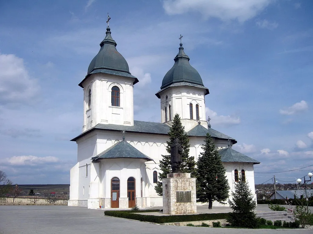 Catedrala din Husi, Vaslui County, Romania