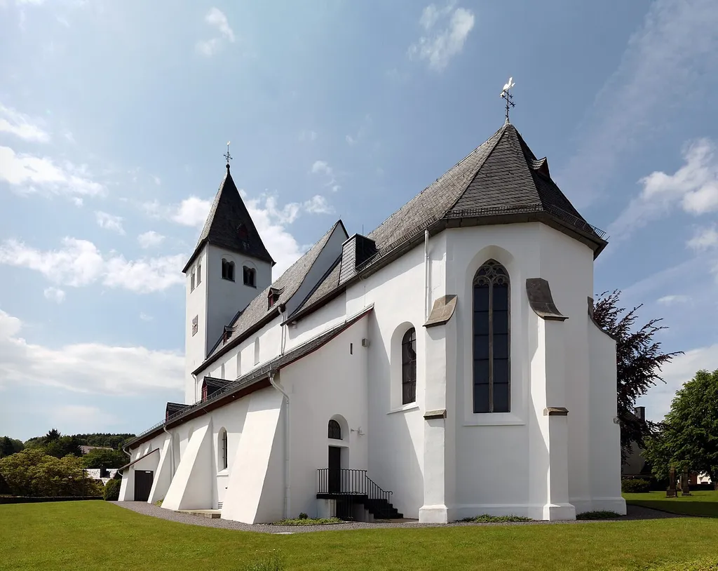 Katholische Pfarrkirche St. Adelphus in Salz, Westerwald