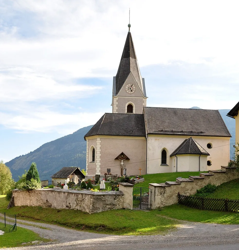 Parish church Saint Peter and cemetery in Tweng, municipality Radenthein, district Spittal an der Drau, Carinthia, Austria, EU