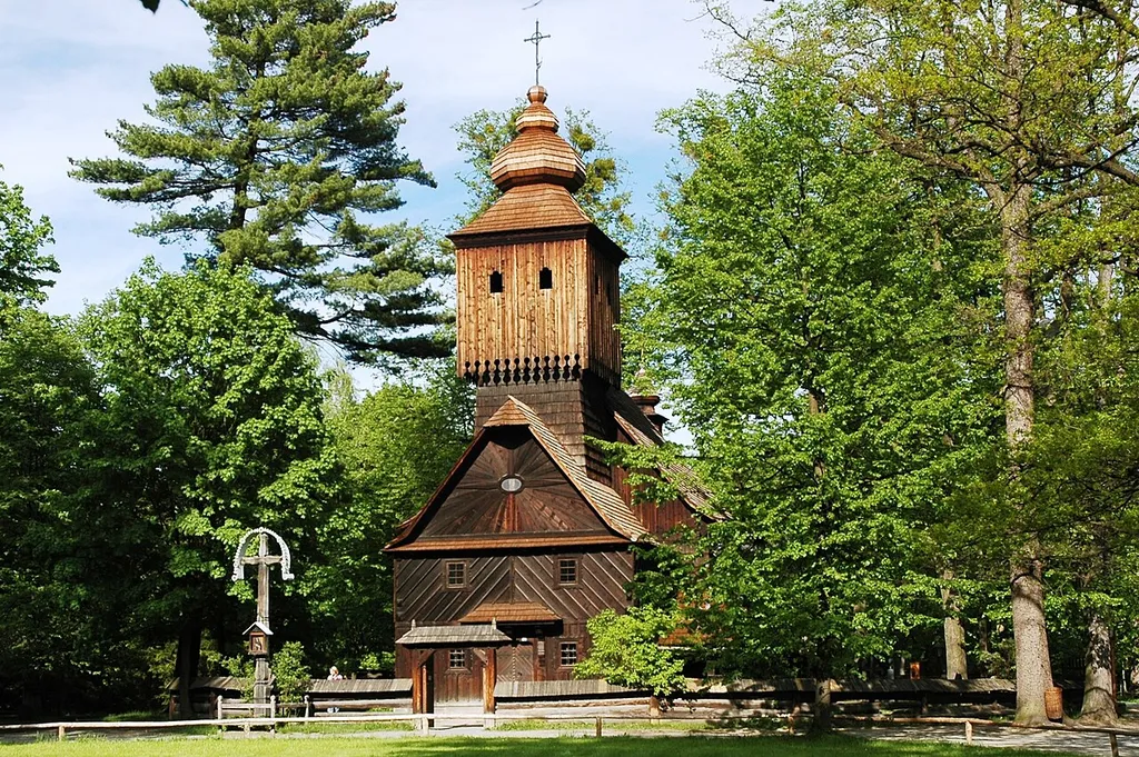 Rožnov pod Radhoštěm, Valašské muzeum v přírodě, kostel z Větřkovic u Příbora