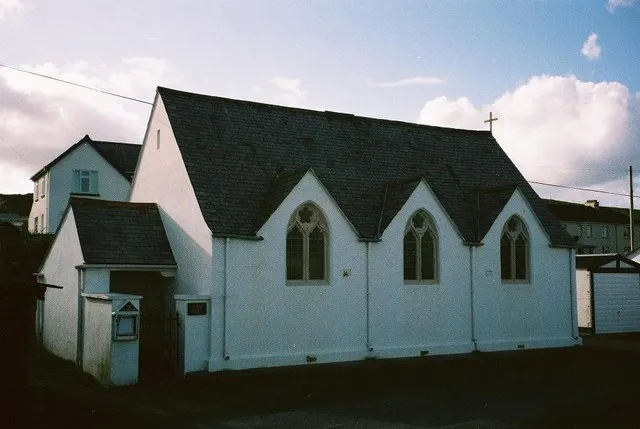 Beesands: church of St. Andrew A small chapel-like church in this small seaside village.