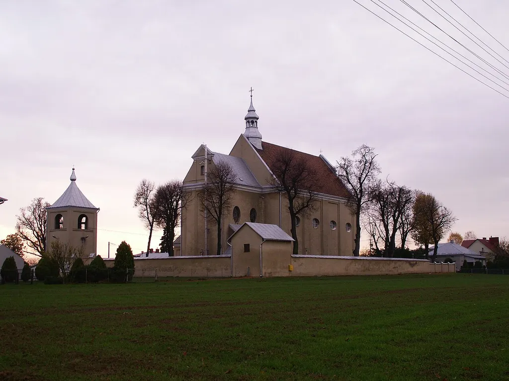 Kościół parafialny p.w. św. Onufrego w Łące (zabytek nr 929 z 28.10.1975)