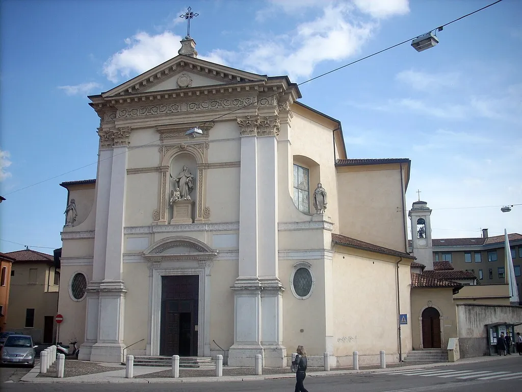 Chiesa degli Scalzi in Verona, facade