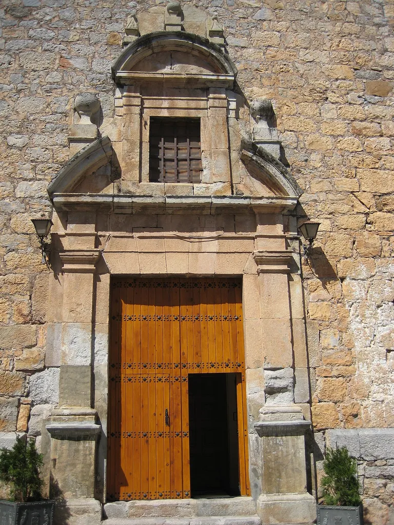 Portada de l'església de l'Alcúdia de Veo, Plana Baixa