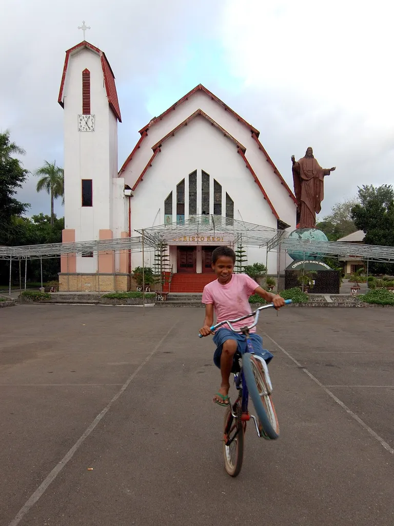 Christ the King Cathedral, Ende