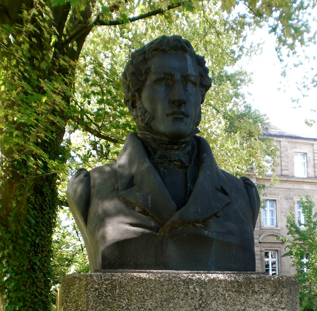 Büste von Karl Schomburg vor dem Ständehaus in Kassel. Nachguss nach einem Vorbild von Carl Echtermeier.
