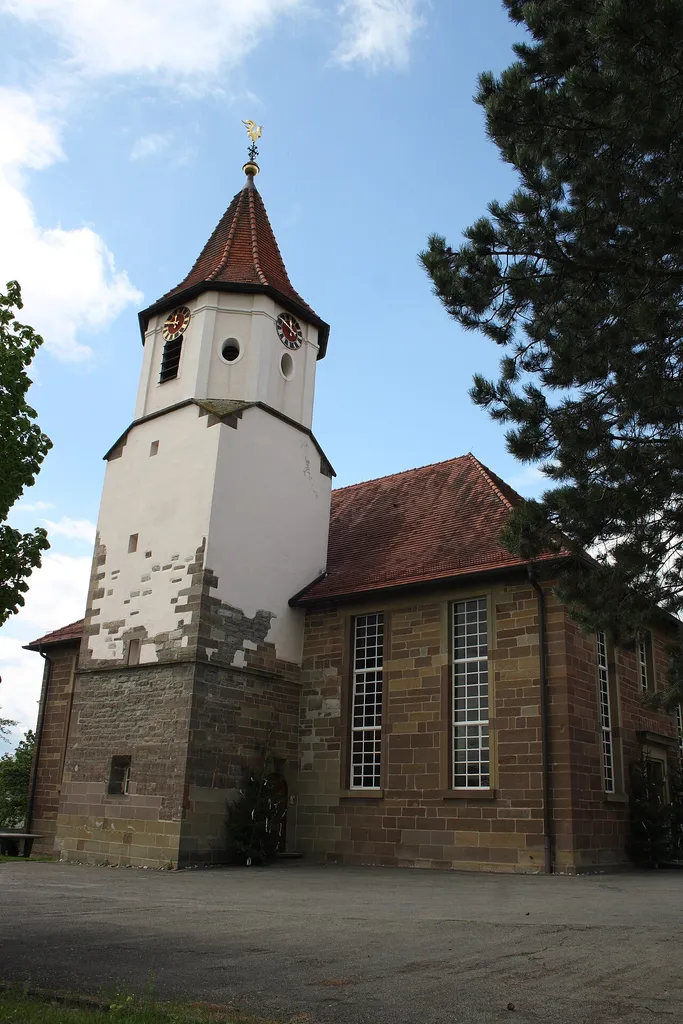 Evangelische Kirche in Großaltdorf, einem Stadtteil von Vellberg im Landkreis Schwäbisch Hall (Baden-Württemberg]]