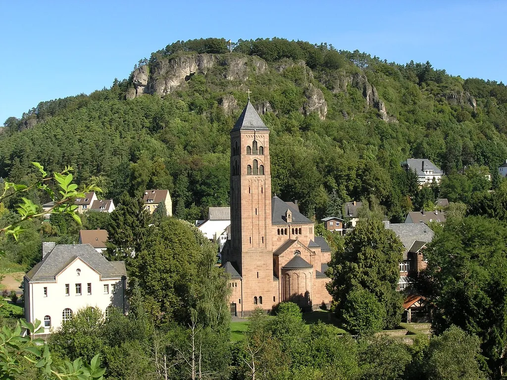 Erlöserkirche Gerolstein mit Munterlay