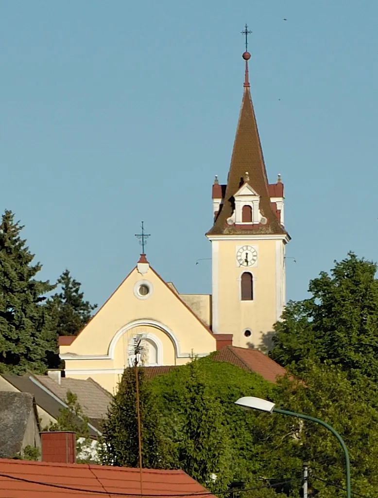 Kath. Pfarrkirche hl. Veit und ehem. Friedhof