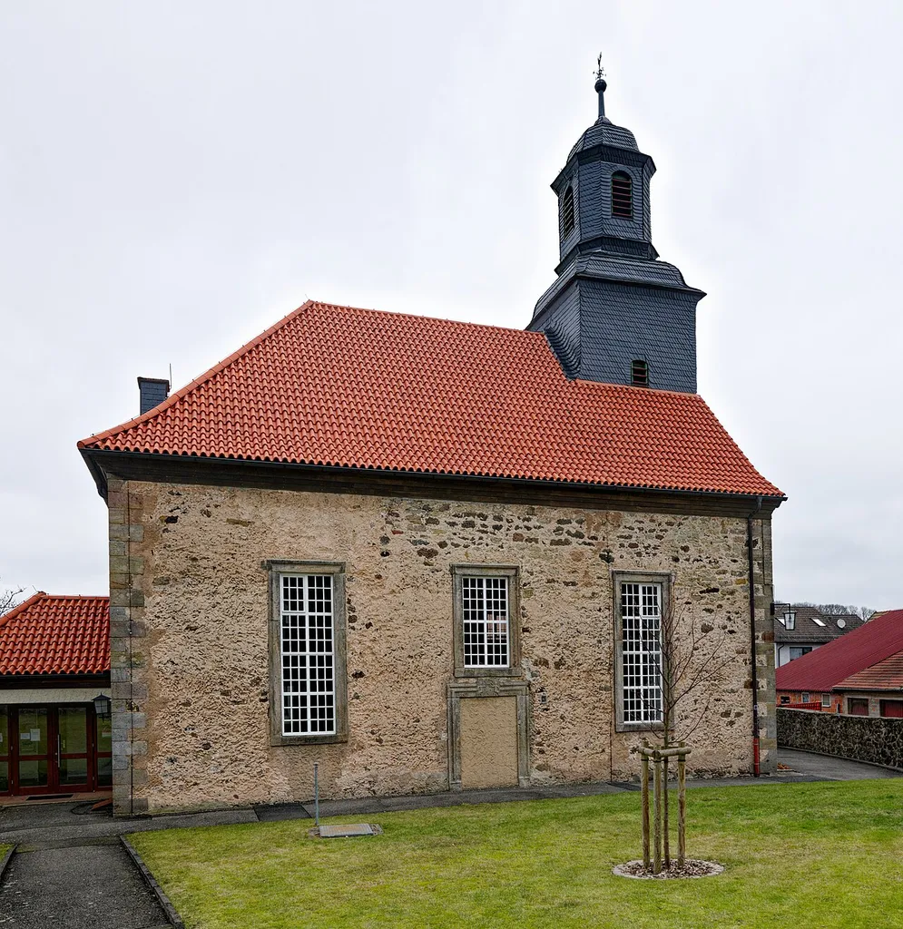 Schlüchtern: Hutten, Ev. Kirche und Kirchhof