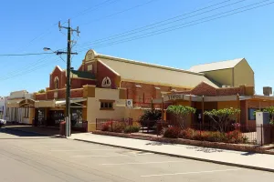 Cummins Theatre