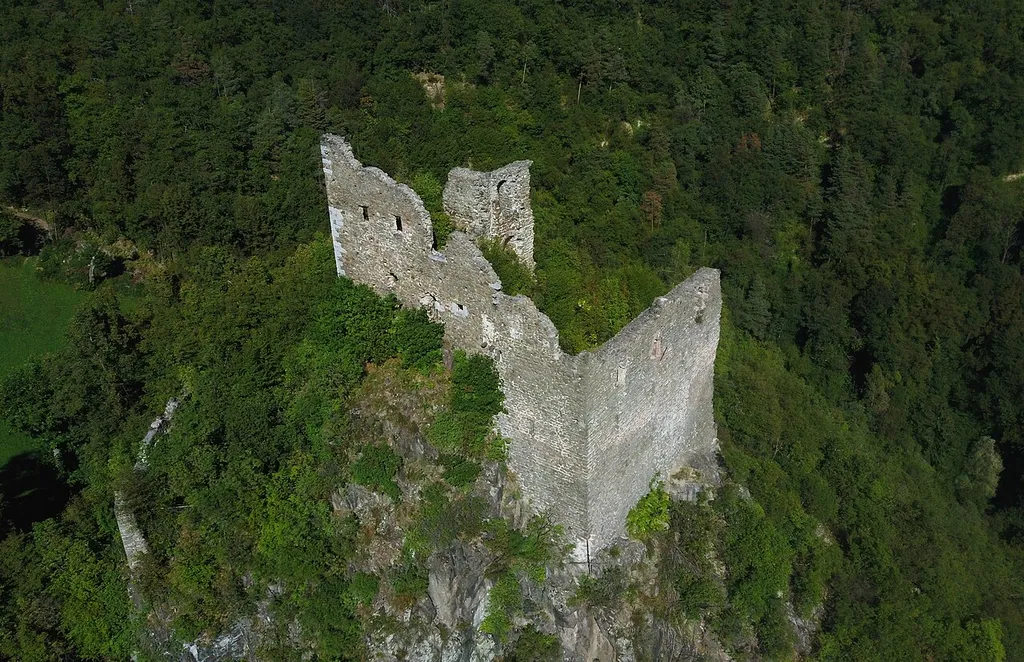 Castle Stein (Ritten, South Tyrol, Italy) This picture was uploaded via web-app "Wiki Loves Monuments Italia".