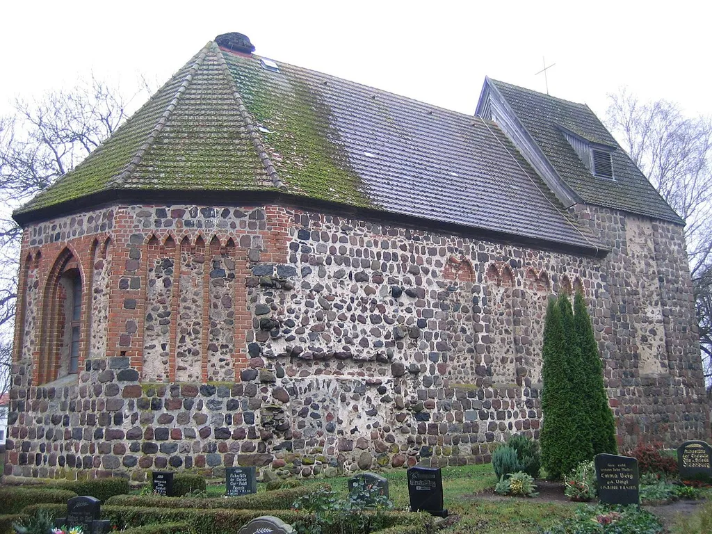 Dorfkirche Pragsdorf, Landkreis Mecklenburgische Seenplatte