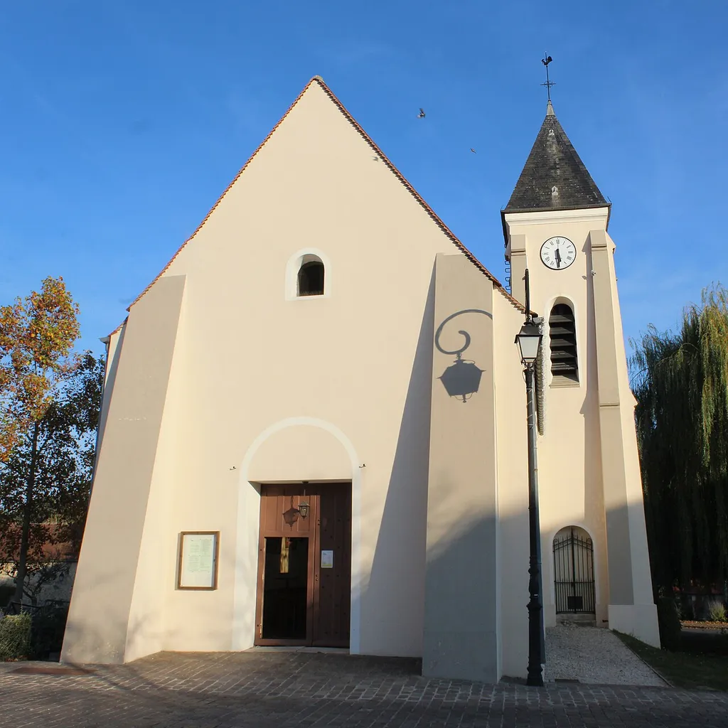 Église Sainte-Geneviève de Magny-le-Hongre.