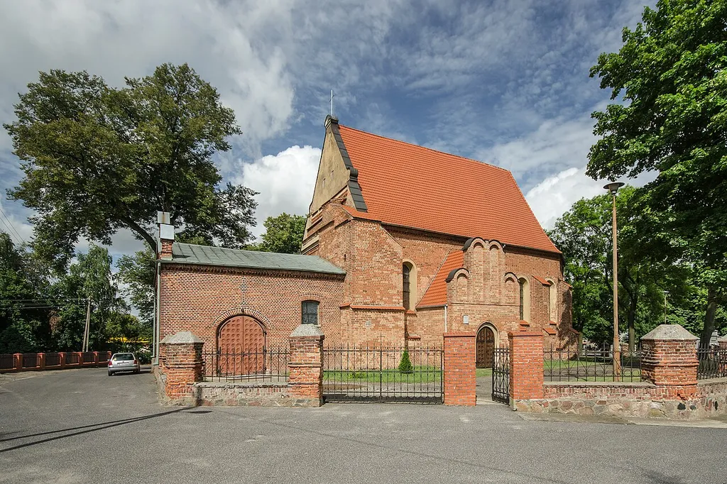 Wilczyn, kościół par. p.w. św. Urszuli, 1566, XIX
