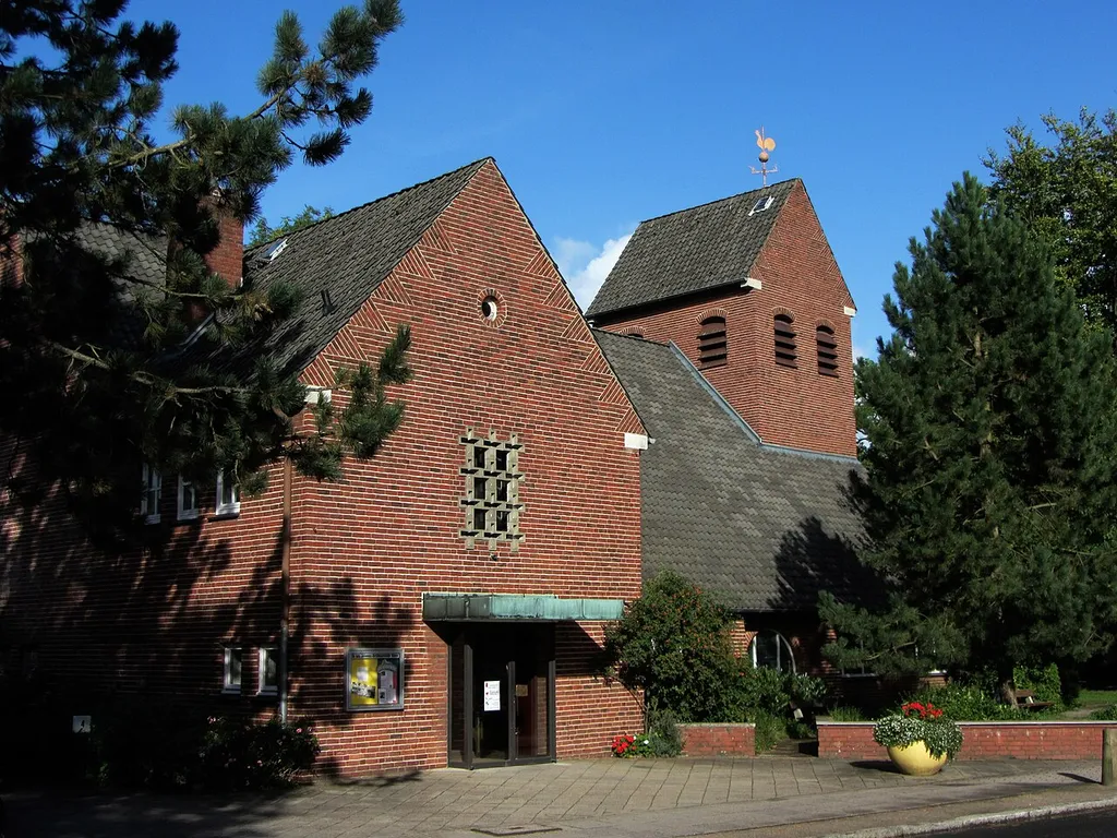 St. Johanneskirche in Hamburg Rissen. Rissener Dorfstraße 2, 22559 Hamburg, Deutschland