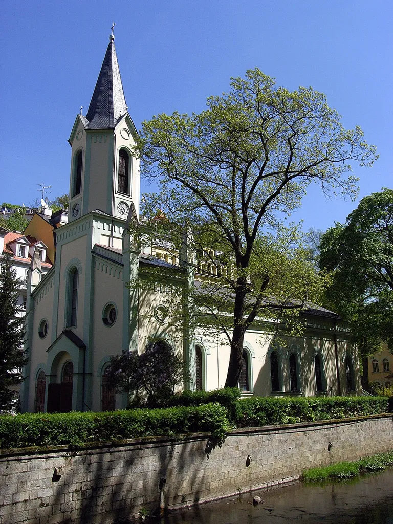 Evangelický kostel sv. Petra a Pavla v Karlových Varech