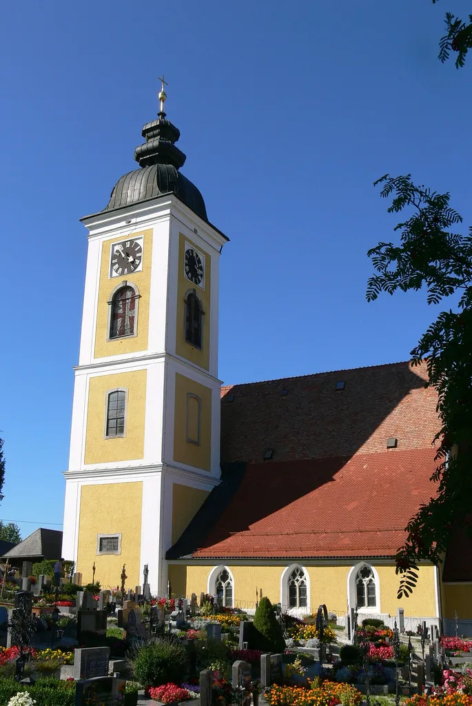 Niederwaldkirchen ( Upper Austria ). Mary Assumption parish church ( 14th century ).